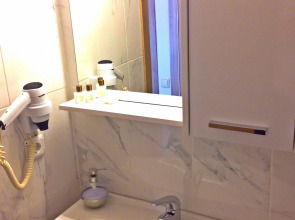 Отель Naz Wooden House Inn