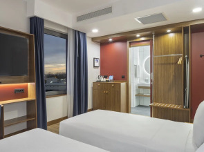 Отель Hampton by Hilton Istanbul Arnavutkoy