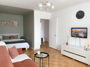 Квартира 1-к. Осенний блюз TYT-YЮT Autumn Blues