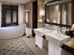 Отель Palace Downtown