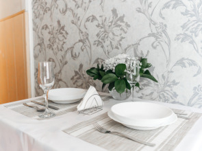 Апартаменты на Маршала Жукова 40