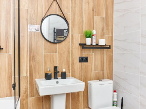 Квартира Студия в новом доме ЖК Премьер, самый центр города у Гипермаркет Семья по адресу Николая Островского 52 на 4 человек