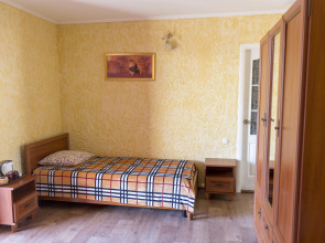 U Yudzhina Guest House