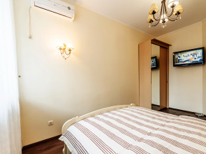 Апартаменты 2-к квартира на Никитинской 108