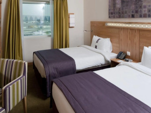 Holiday Inn Express Dubai Airport an IHG Hotel