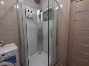 Апартаменты 1-комнатные с балконом на двенадцатом этаже