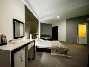 Отель Баттони