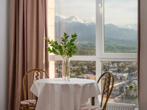 Квартира Евродвушка с потрясающим видом на горы