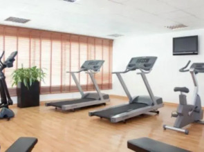 Holiday Inn Express Dubai Airport an IHG Hotel