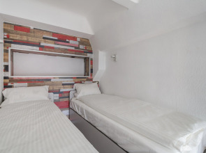 Апартаменты на Селигерской