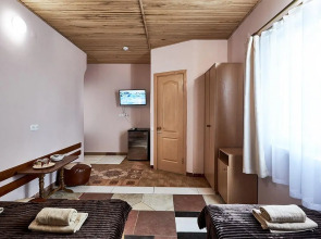 Отель Белый