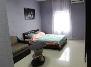 Отель Адель