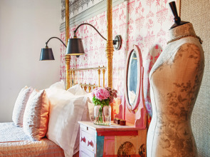 Отель AX The Palace