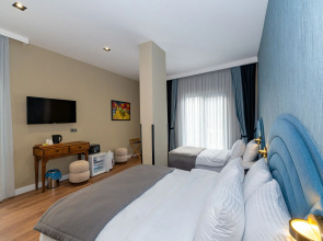 Nenessa Airport Hotel