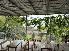 Гостевой дом В гостях у Артема и Вато