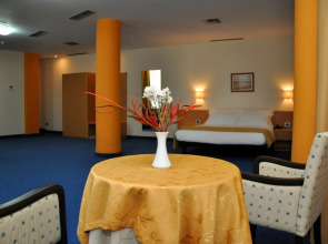 Отель Airport Tirana