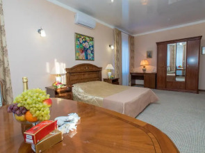 Отель Виноград