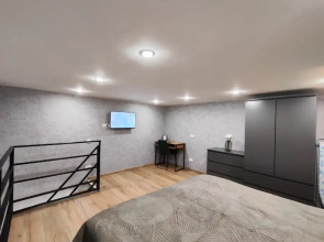 Апартаменты 2х уровневая квартира в стиле Лофт в центре города