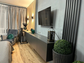 Квартира класса комфорт плюс с видом на реку в центре Рыбной деревни, остров Канта