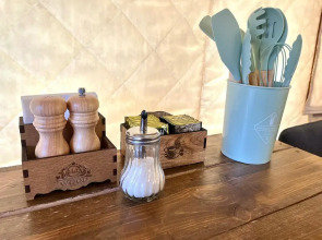 Глэмпинг Наедине