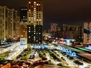 Апартаменты Шикарная двухкомнатная квартира с раздельными комнатами и балконом