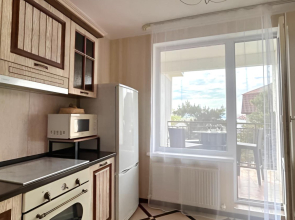 Улучшенные трехкомнатные апартаменты с террасой