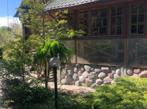 Дом для отдыха с баней и бассейном WoodRay