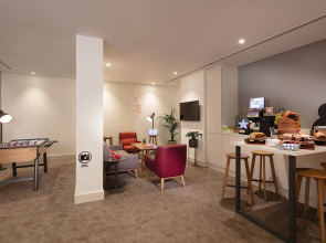 Отель Rove Dubai Marina