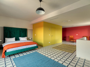 Manifest Restaurant and Hotel Gyumri