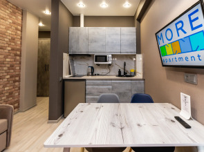 Апартаменты Море Апартаментов на Эстонской 37/9  - 1