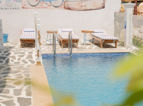 Hotel TEK HAN KUMKUYU