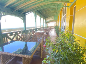 Отель Бельведер