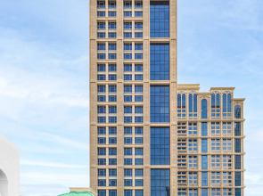 Отель V Hotel Dubai Curio Collection by Hilton