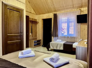 Гостевой дом У Пруда от Травел Хотелс Антураж