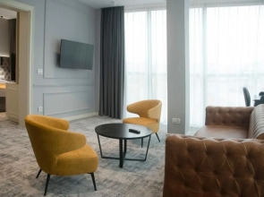 Отель H41 Luxury Suites