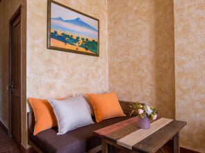 Отель Кавказ