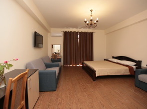 Отель Киараз Арена