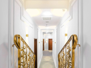 Отель Grand Opera