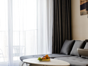 Апартаменты LikeHome Life - Калужская Букинист 1