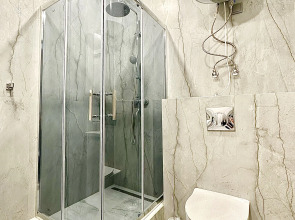 Апартаменты люкс с балконом