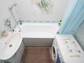 Квартира Марат Home двухкомнатная по ул. Ленина 141 Б