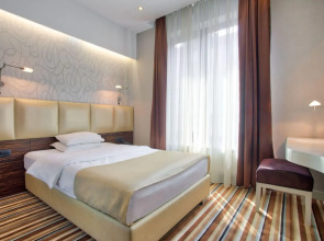 Отель Crystal Hotel Belgrade
