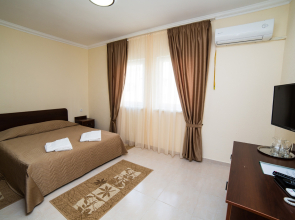 Отель Анакопия Club