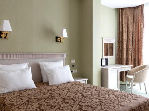 Пансионат Изумруд