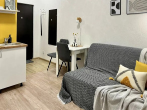 Апартаменты Happy People на Улице Генерала Дьяконова 3