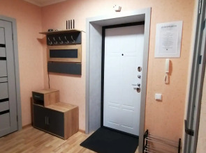 Апартаменты Квартира с лоджией у вокзала