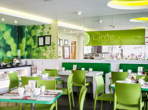 Отель Favehotel Sunset Seminyak