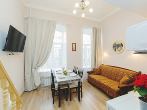 Апартаменты Улучшенные на Пушкинской 9