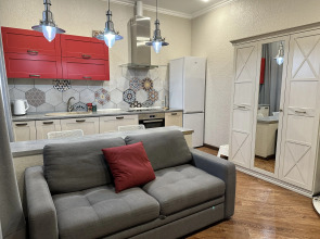 Апартаменты в Сталинском доме в центре