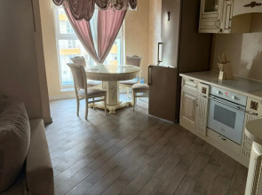 Апартаменты Квартира Красная 176 В ЖК Большой